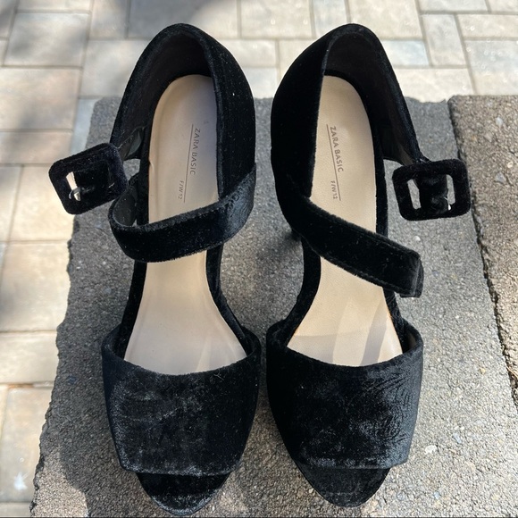 Zara black velvet platform heels size 7 - Picture 1 of 4